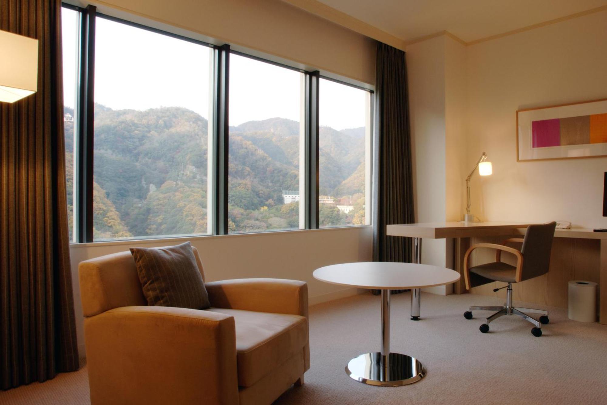 Hotel Ana Crowne Plaza Kobe By Ihg Extérieur photo A room at the hotel