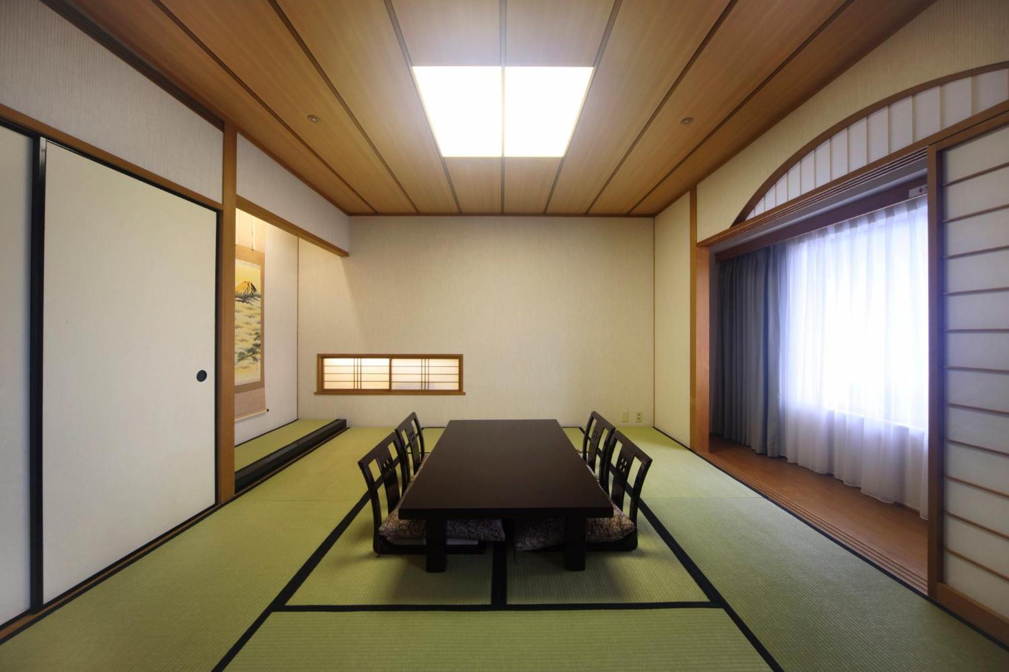 Hotel Ana Crowne Plaza Kobe By Ihg Extérieur photo A traditional Japanese room with a tokonoma